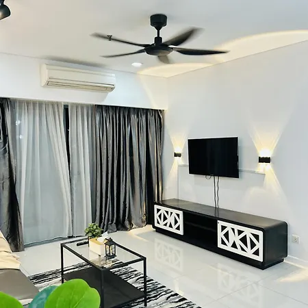 Summer Suites Klcc By Impexia Kuala Lumpur Exterior photo